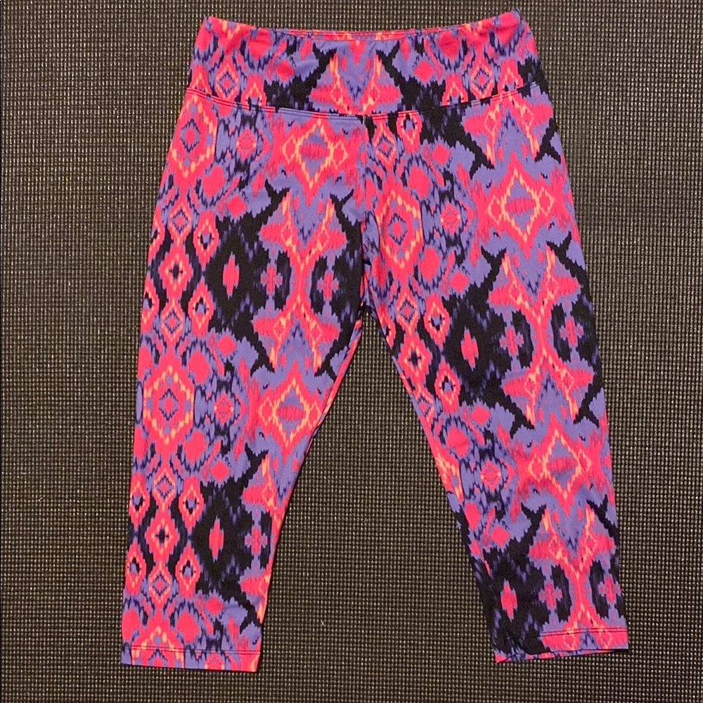 Colorful Patterned Women’s fitness capri Leggings